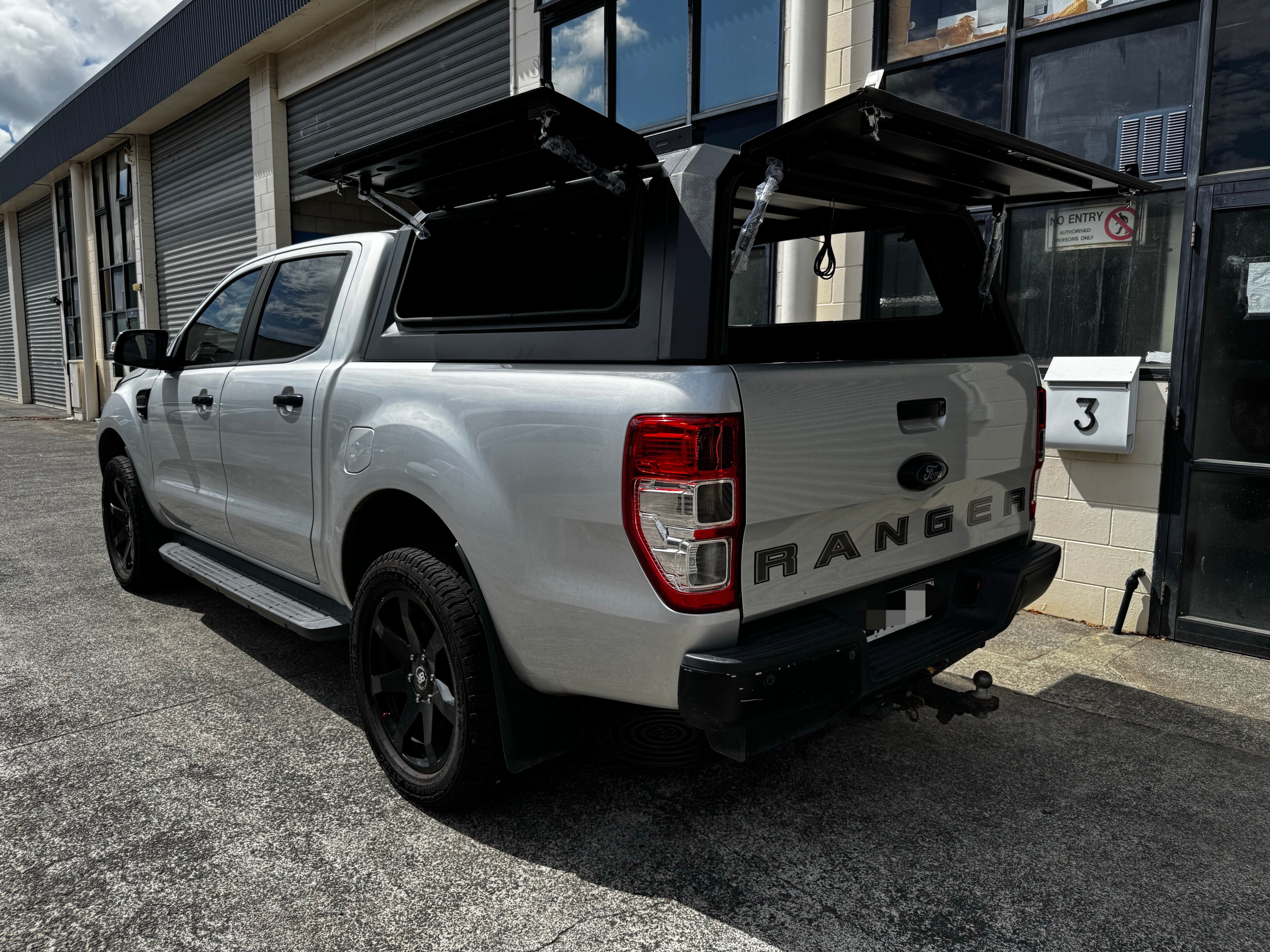 Utefit Edge Series Aluminum Canopy For Ford Ranger 2012 - 2022